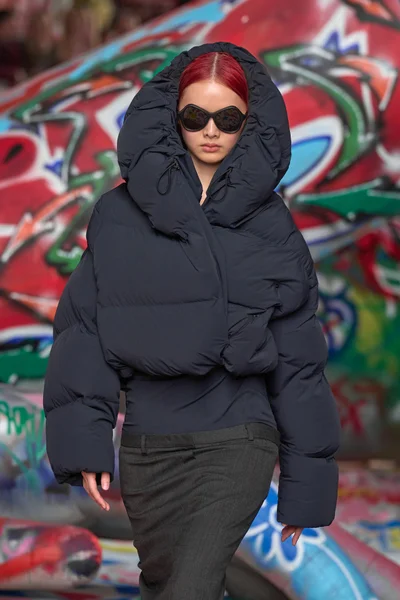 Look 50